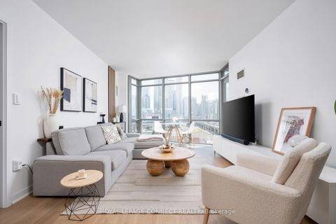 Photo 13 at 901-UNF - 5 Mariner Terrace, Waterfront Communities C1, Toronto