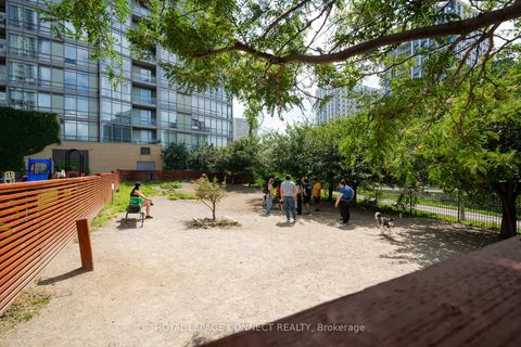 Photo 38 at 901-UNF - 5 Mariner Terrace, Waterfront Communities C1, Toronto