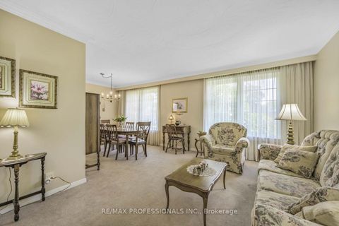 Photo 4 at 6 Joshua Avenue, Clairville, Toronto