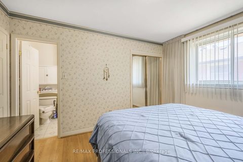 Photo 15 at 6 Joshua Avenue, Clairville, Toronto