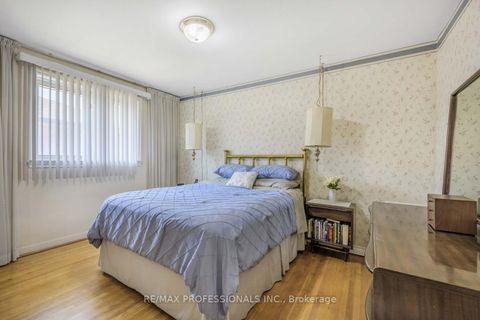 Photo 16 at 6 Joshua Avenue, Clairville, Toronto
