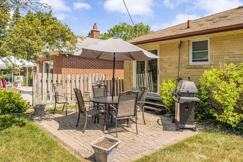 Photo 32 at 6 Joshua Avenue, Clairville, Toronto