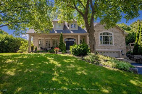 Photo 1 at 266 Tracina Drive, SW Southwest, Oakville