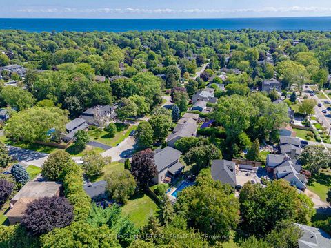 Photo 2 at 266 Tracina Drive, SW Southwest, Oakville