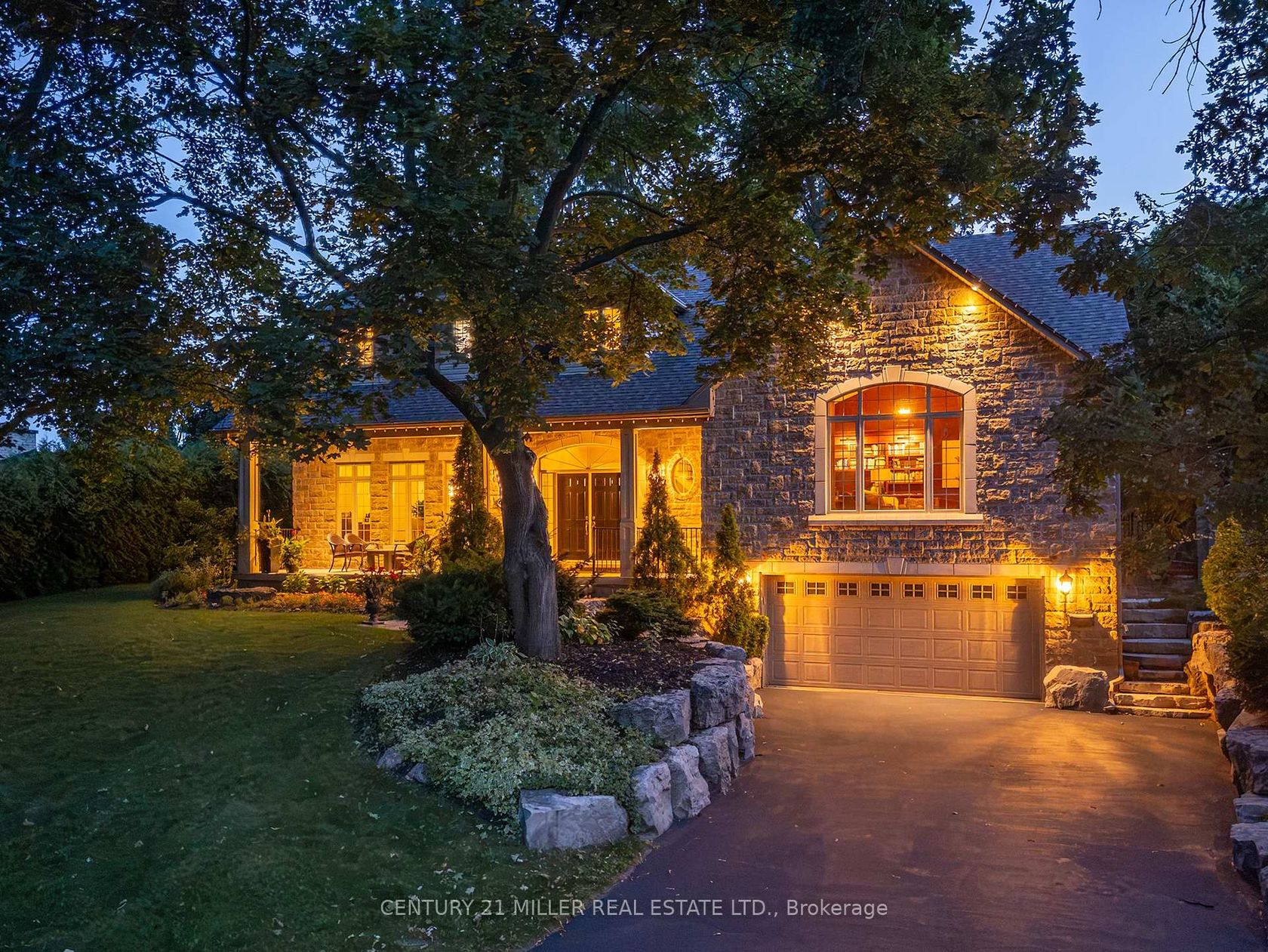 266 Tracina Drive, SW Southwest, Oakville 