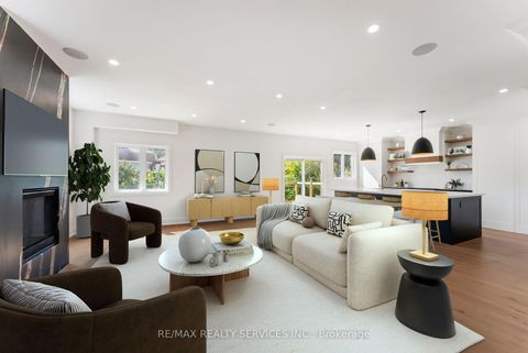 Photo 5 at 49 Greendowns Drive, Scarborough Village, Toronto