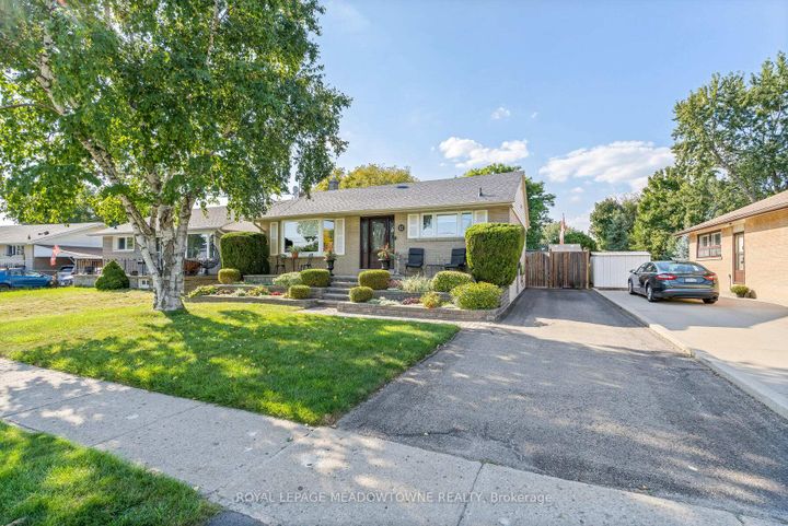 Photo 1 at 12 Sargent Road, Georgetown, Halton Hills