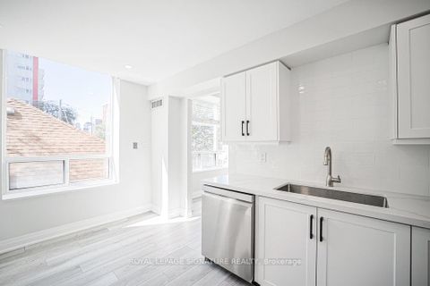 Photo 3 at 309 - 1750 Bayview Avenue, Mount Pleasant East, Toronto
