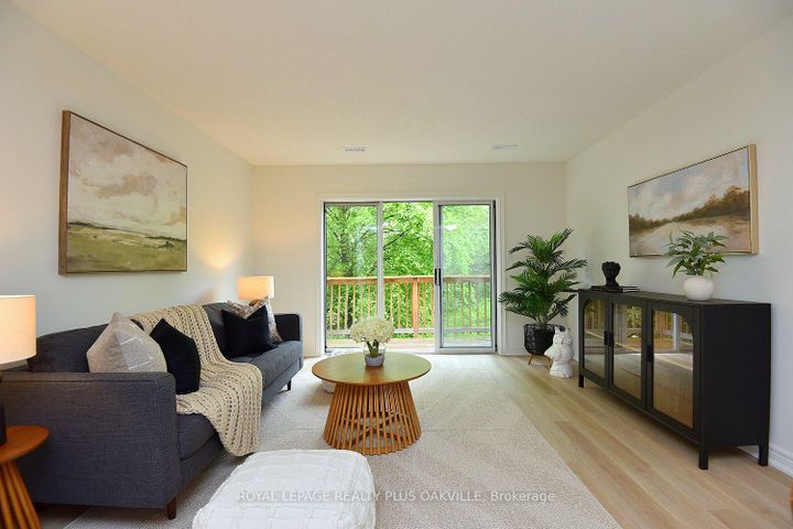 Photo 6 at 14 - 4045 Upper Middle Road, Rose, Burlington