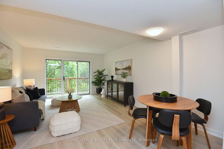 Photo 9 at 14 - 4045 Upper Middle Road, Rose, Burlington