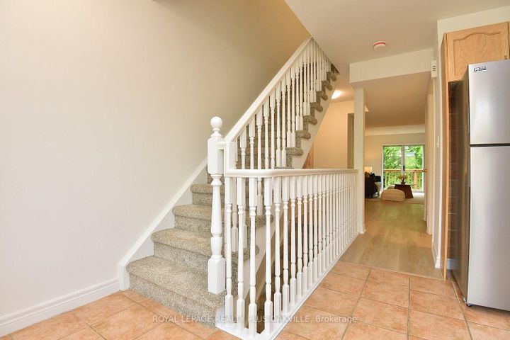 Photo 17 at 14 - 4045 Upper Middle Road, Rose, Burlington