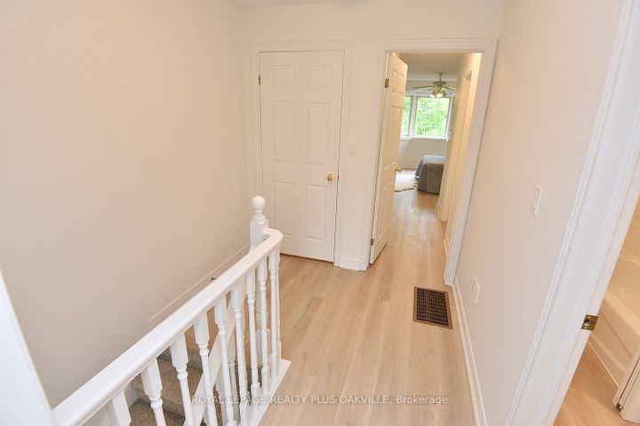 Photo 20 at 14 - 4045 Upper Middle Road, Rose, Burlington