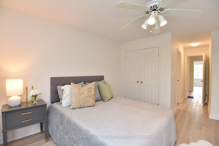 Photo 22 at 14 - 4045 Upper Middle Road, Rose, Burlington