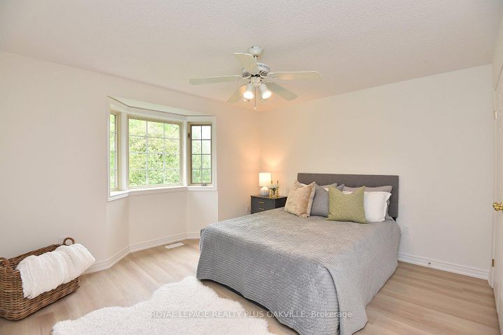 Photo 24 at 14 - 4045 Upper Middle Road, Rose, Burlington
