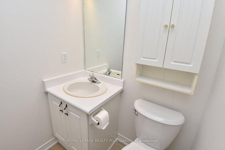 Photo 27 at 14 - 4045 Upper Middle Road, Rose, Burlington