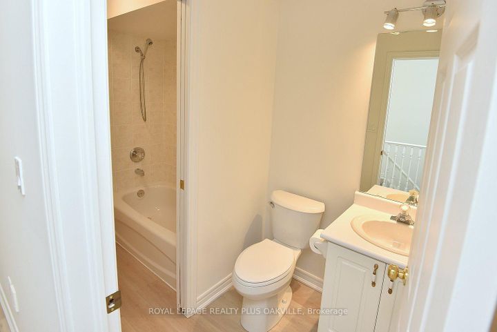 Photo 30 at 14 - 4045 Upper Middle Road, Rose, Burlington