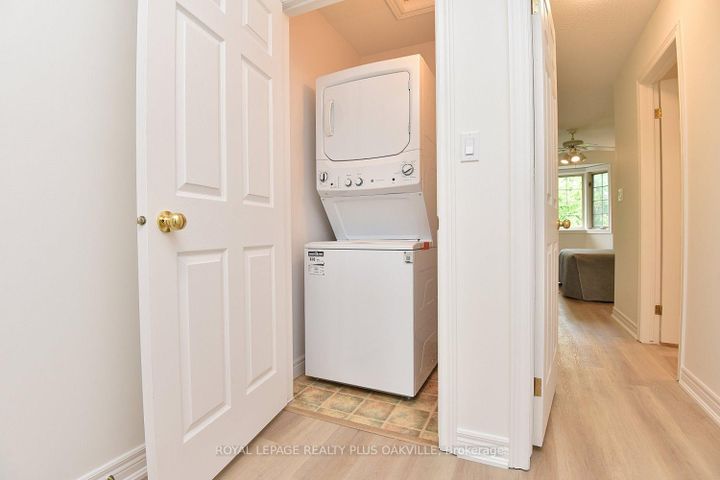 Photo 31 at 14 - 4045 Upper Middle Road, Rose, Burlington