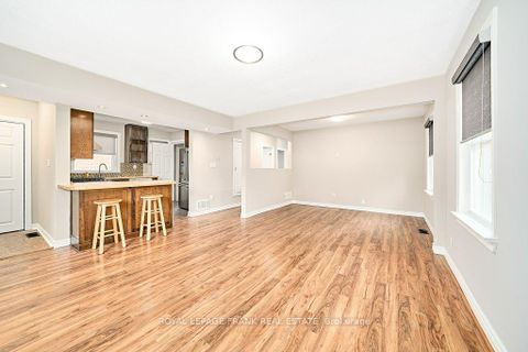 Photo 5 at 305 James Street, Downtown Whitby, Whitby