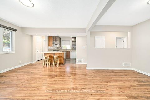 Photo 7 at 305 James Street, Downtown Whitby, Whitby