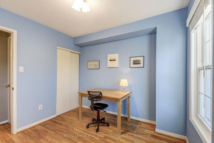 Photo 27 at 200 Glenashton Drive, RO River Oaks, Oakville