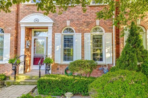 Photo 3 at 200 Glenashton Drive, RO River Oaks, Oakville