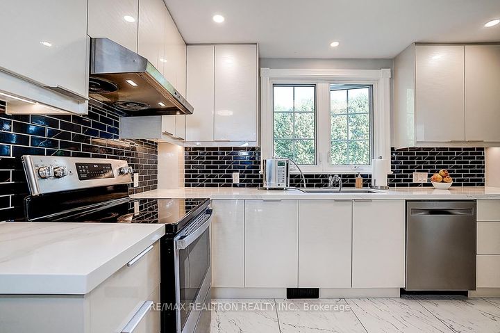 Photo 17 at 904 Parklane Avenue, Eastdale, Oshawa