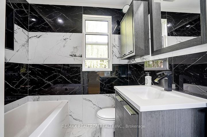 Photo 21 at 904 Parklane Avenue, Eastdale, Oshawa