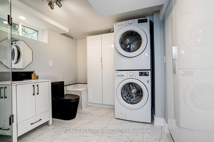Photo 35 at 904 Parklane Avenue, Eastdale, Oshawa