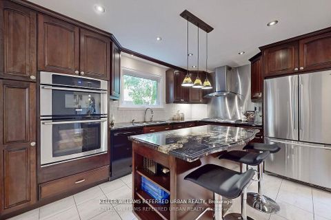 Photo 8 at 158 Walton Drive, Aurora Village, Aurora