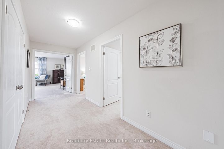 Photo 21 at 11 Weathering Heights, Stoney Creek Mountain, Hamilton