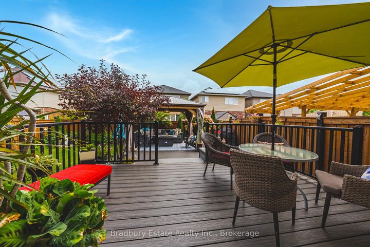 Photo 40 at 11 Weathering Heights, Stoney Creek Mountain, Hamilton