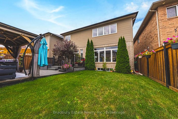Photo 43 at 11 Weathering Heights, Stoney Creek Mountain, Hamilton