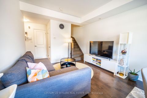 Photo 5 at 6 - 196 Pine Grove Road, Islington Woods, Vaughan