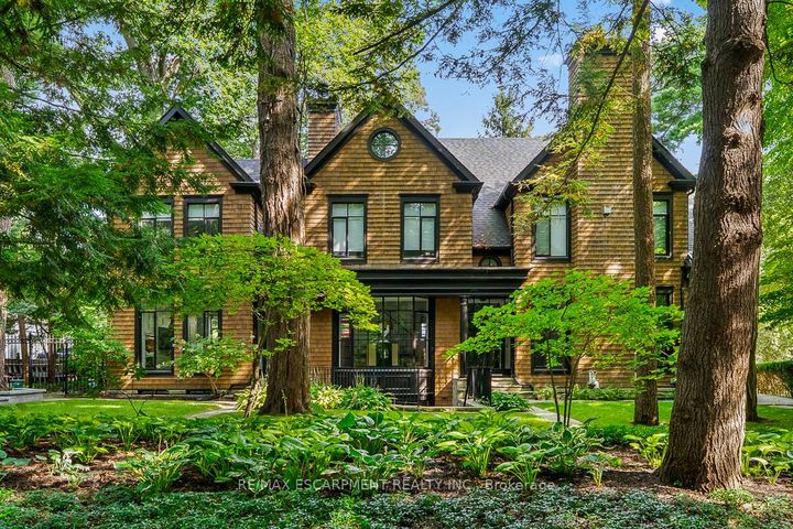 Photo 1 at 905 Sangster Avenue, Lorne Park, Mississauga