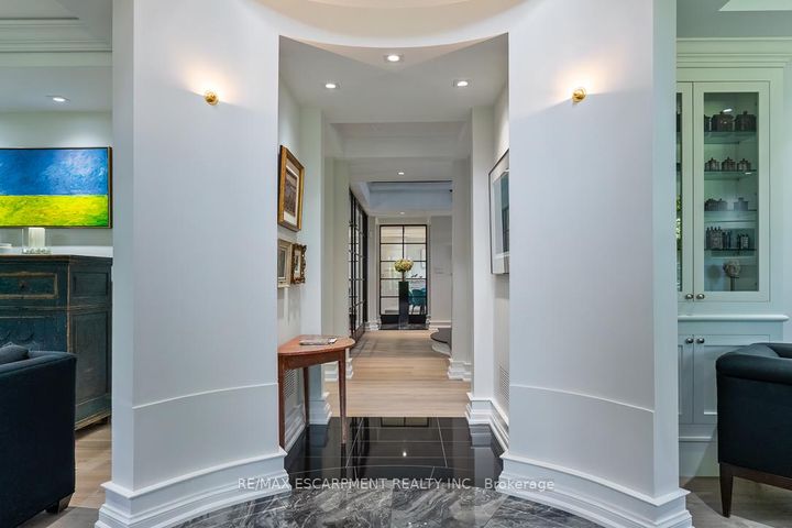 Photo 10 at 905 Sangster Avenue, Lorne Park, Mississauga