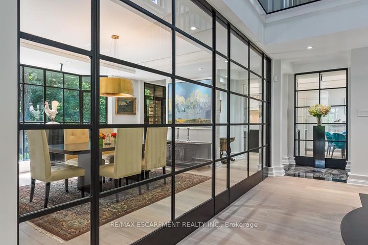 Photo 11 at 905 Sangster Avenue, Lorne Park, Mississauga