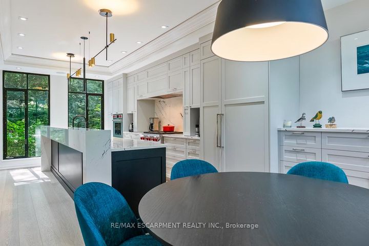 Photo 15 at 905 Sangster Avenue, Lorne Park, Mississauga