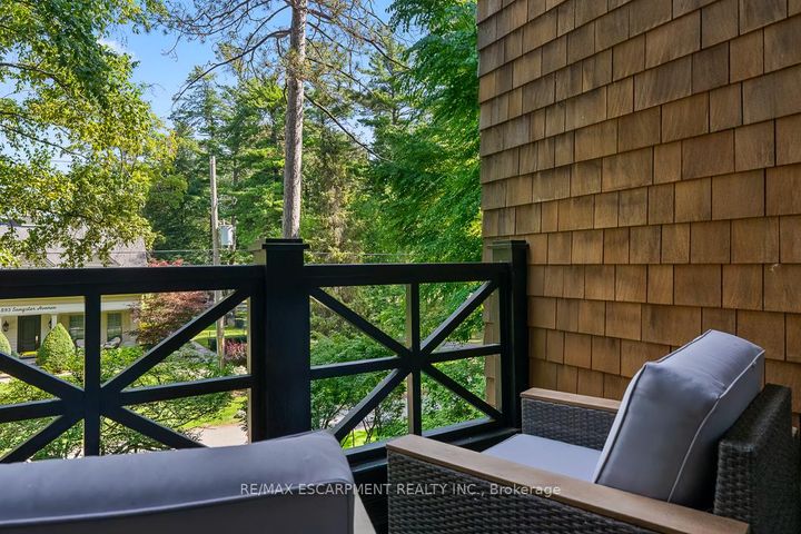 Photo 18 at 905 Sangster Avenue, Lorne Park, Mississauga