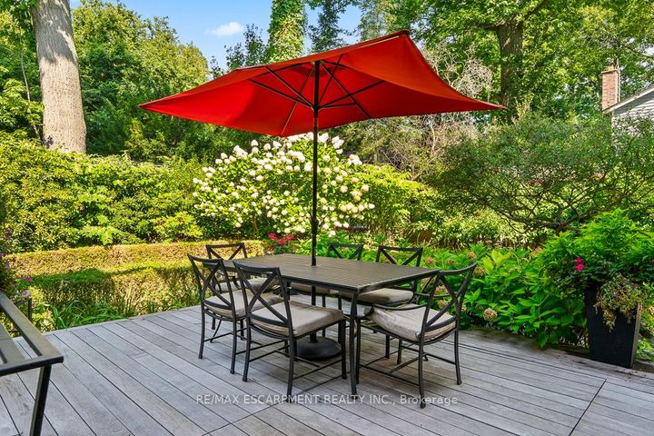 Photo 32 at 905 Sangster Avenue, Lorne Park, Mississauga