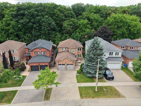 Photo 1 at 86 Larratt Lane, Westbrook, Richmond Hill