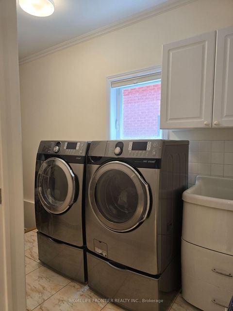 Photo 13 at 86 Larratt Lane, Westbrook, Richmond Hill