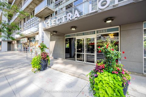 Photo 1 at 612 - 1029 King Street W, Niagara, Toronto