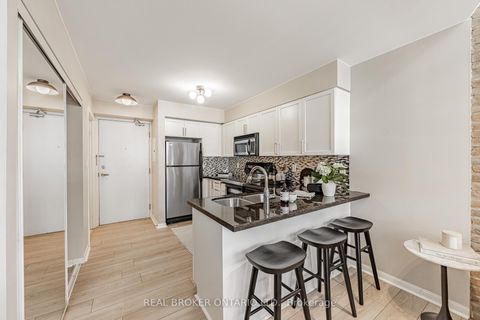 Photo 2 at 612 - 1029 King Street W, Niagara, Toronto