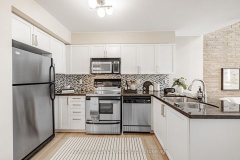 Photo 3 at 612 - 1029 King Street W, Niagara, Toronto