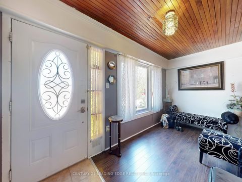 Photo 2 at 286 Glenholme Avenue, Oakwood Village, Toronto