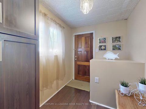 Photo 15 at 286 Glenholme Avenue, Oakwood Village, Toronto