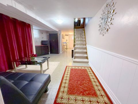 Photo 26 at 286 Glenholme Avenue, Oakwood Village, Toronto