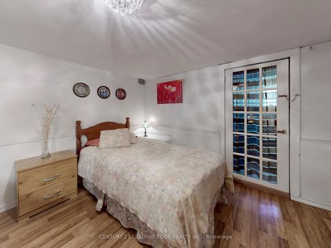 Photo 27 at 286 Glenholme Avenue, Oakwood Village, Toronto
