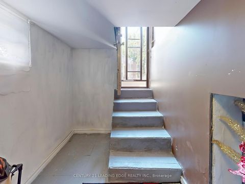 Photo 35 at 286 Glenholme Avenue, Oakwood Village, Toronto