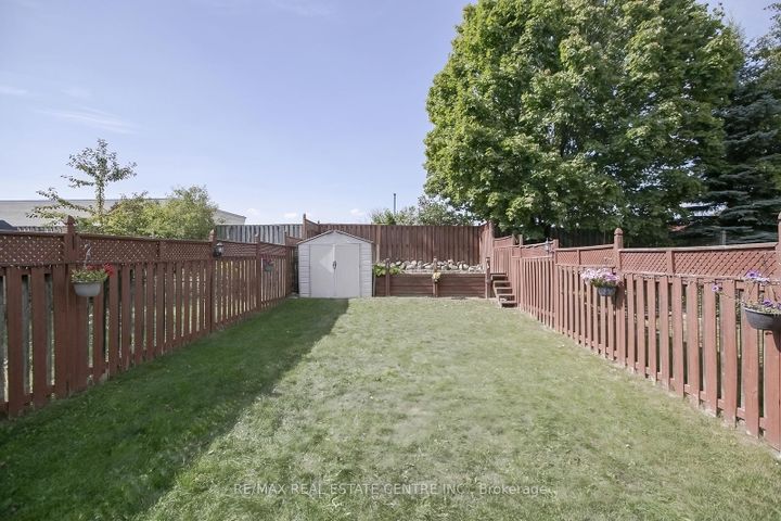 Photo 37 at 5600 Cortina Crescent, Hurontario, Mississauga
